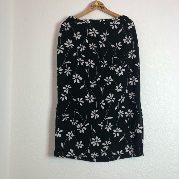 🌟 Pendleton 🌟 Floral Black & White Skirt Set - Picture 11 of 14